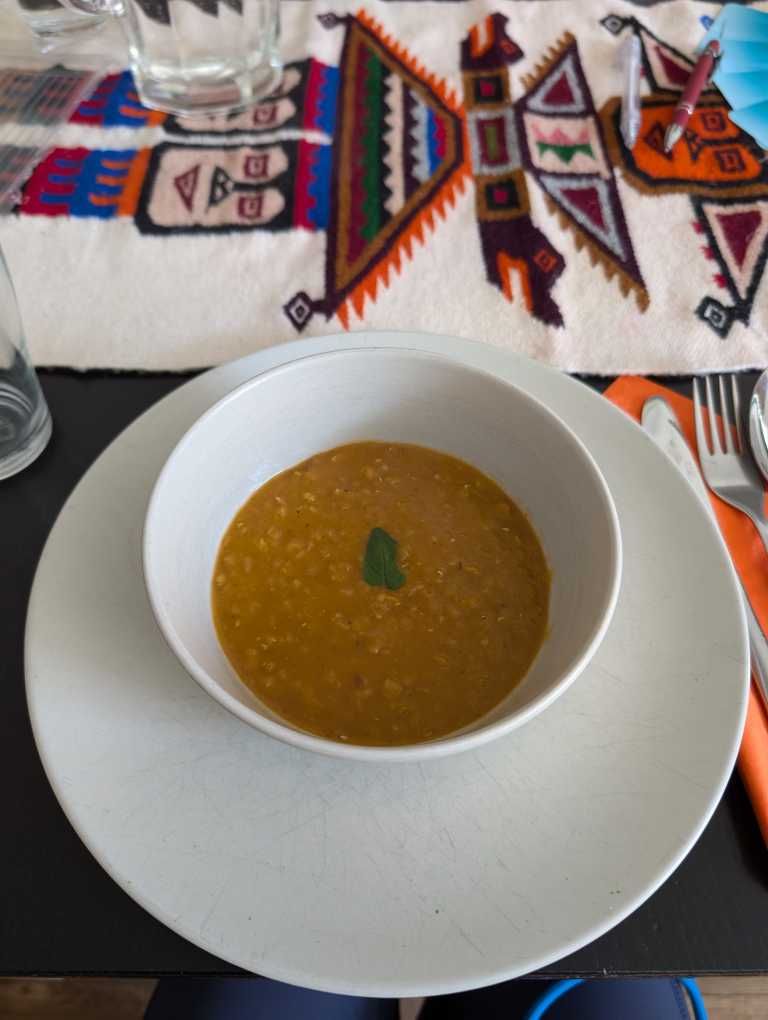 Tomaten-Linsen-Suppe