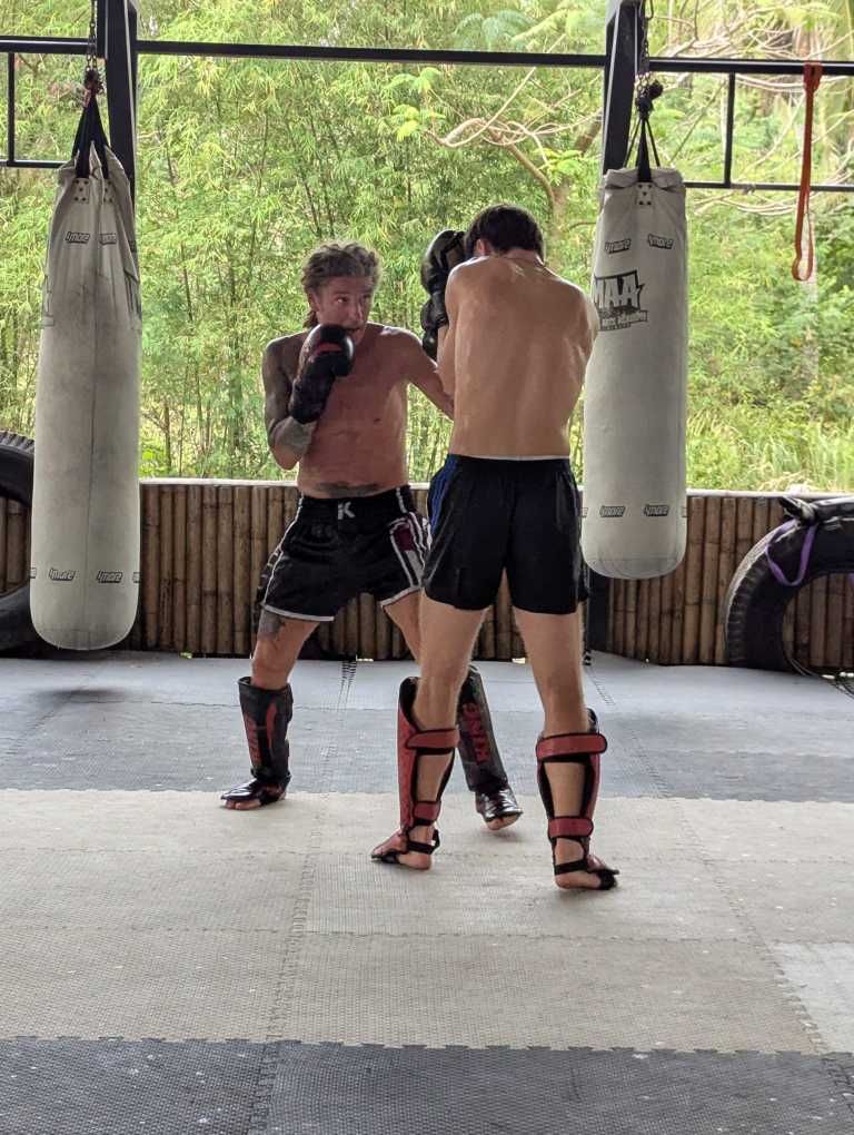 Seppi beim Thai Box Training