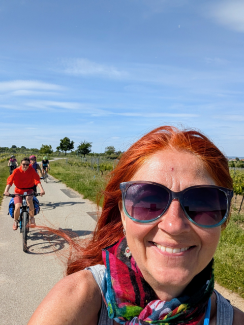 Selfie von Karin beim Radfahren.