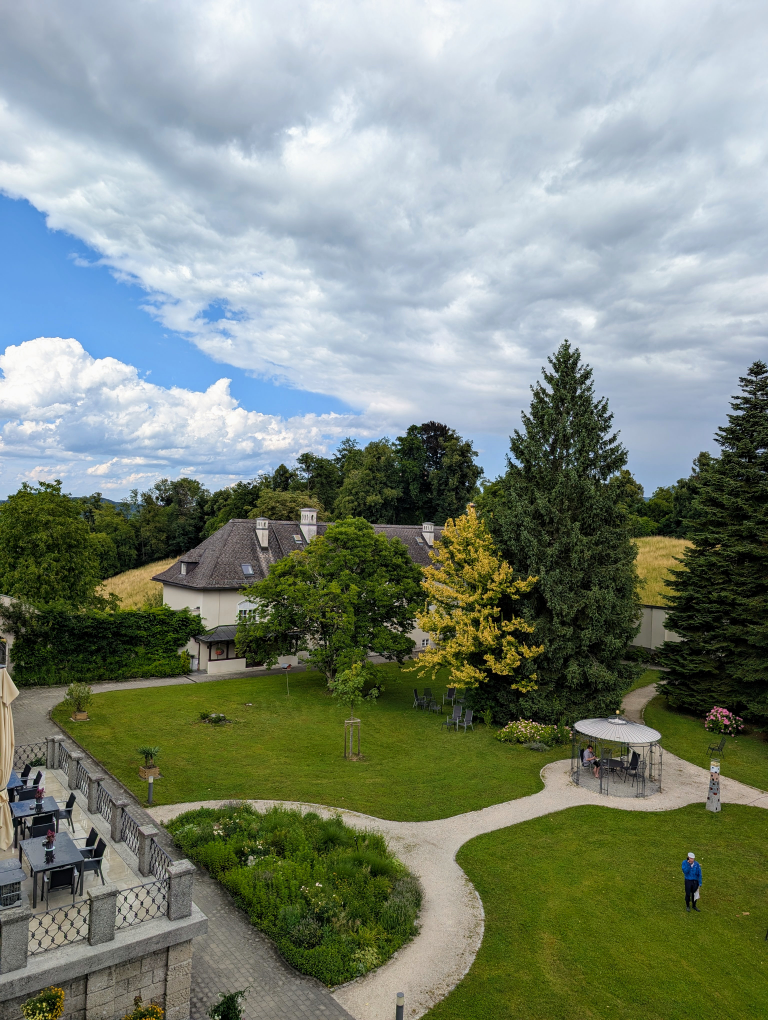 Blick in den Klostergarten