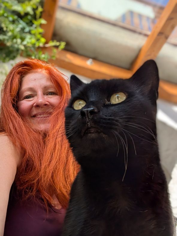 Karin mit Kater Strolchi