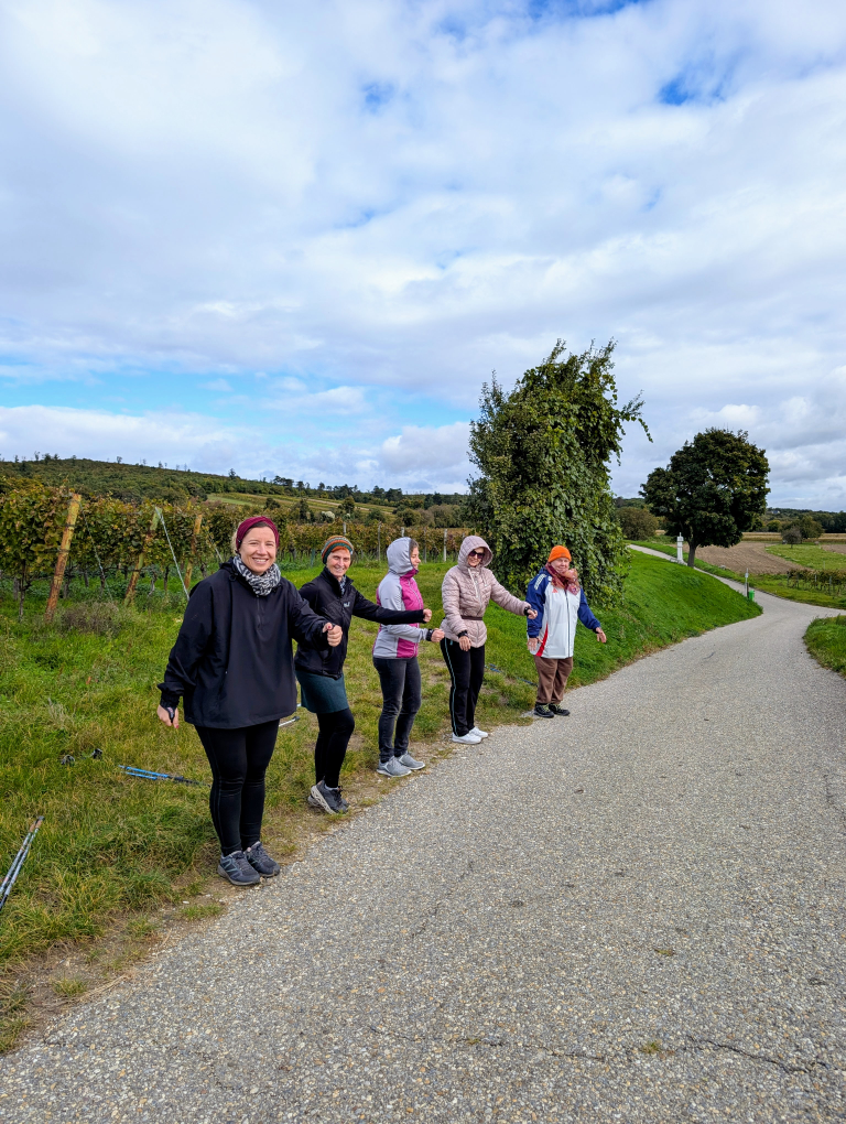Die Gruppe bei Schwungübungen