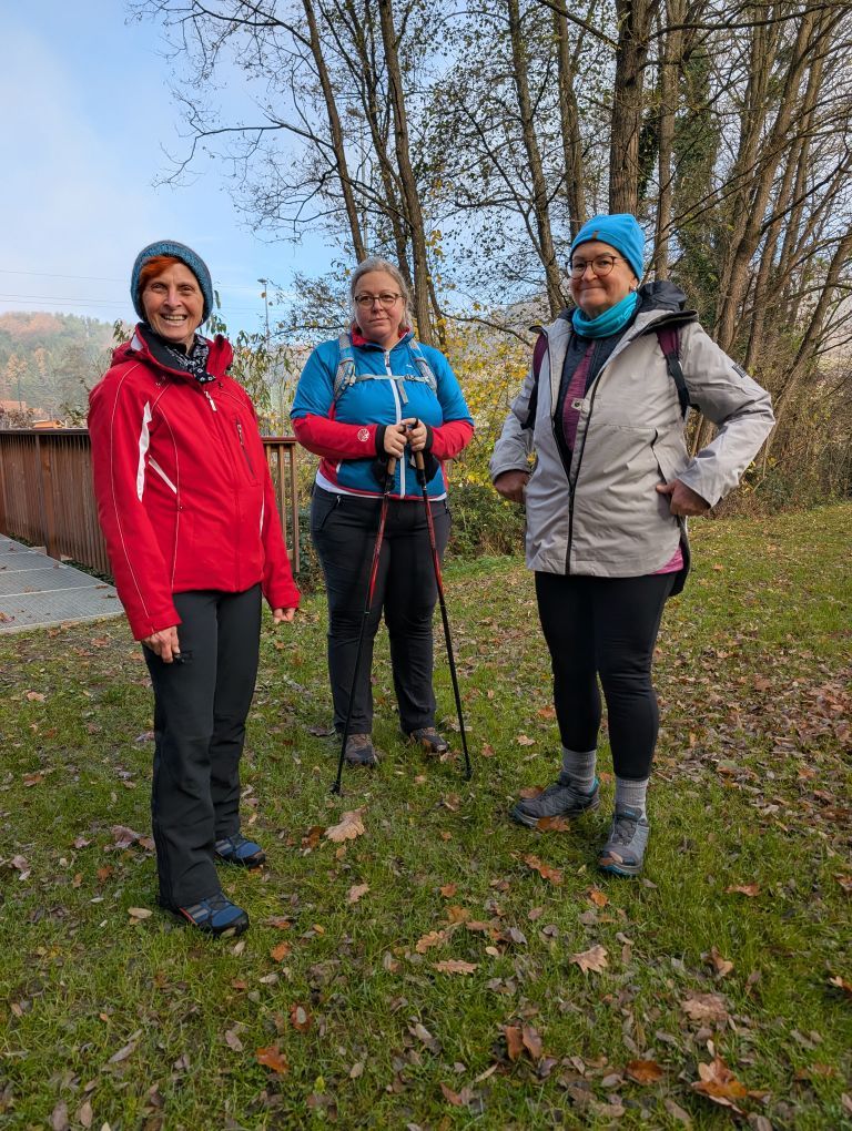 Eva, Tamara und Judith mit Freude im Gesicht.
