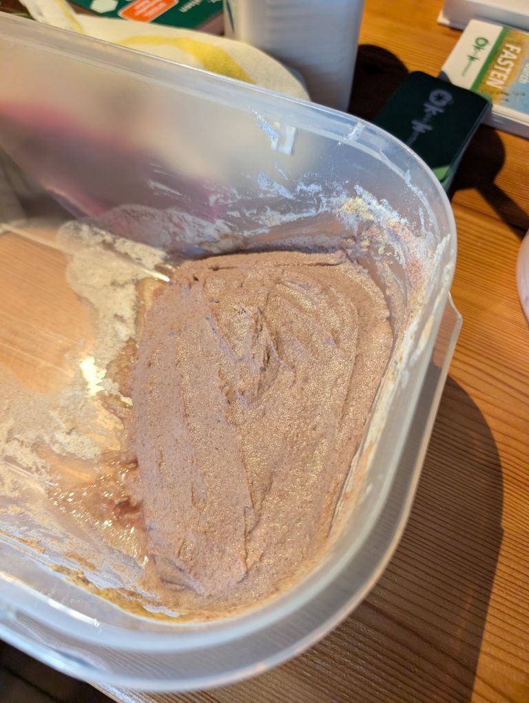 Sauerteig in einer Rührschüssel